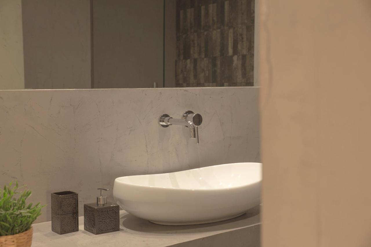 Living Stone Bronze Apartment Athena Bagian luar foto